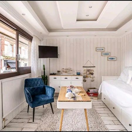 Deauville : Magnifique Studio En Face Du Casino ! Buitenkant foto