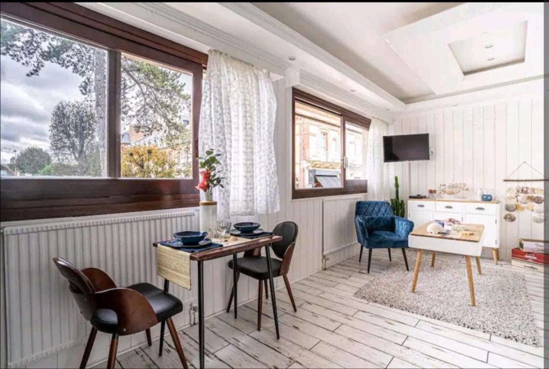 Deauville : Magnifique Studio En Face Du Casino ! Buitenkant foto
